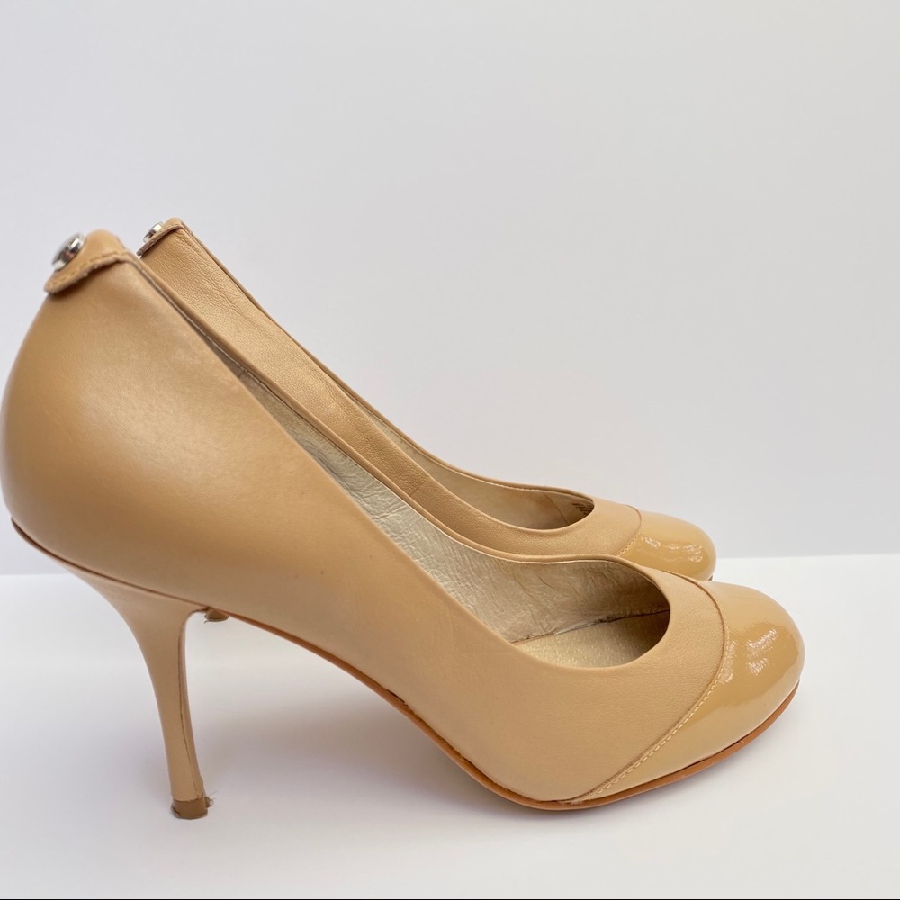 Michael Kors Beige Leather Round Toe Pumps 6.5
